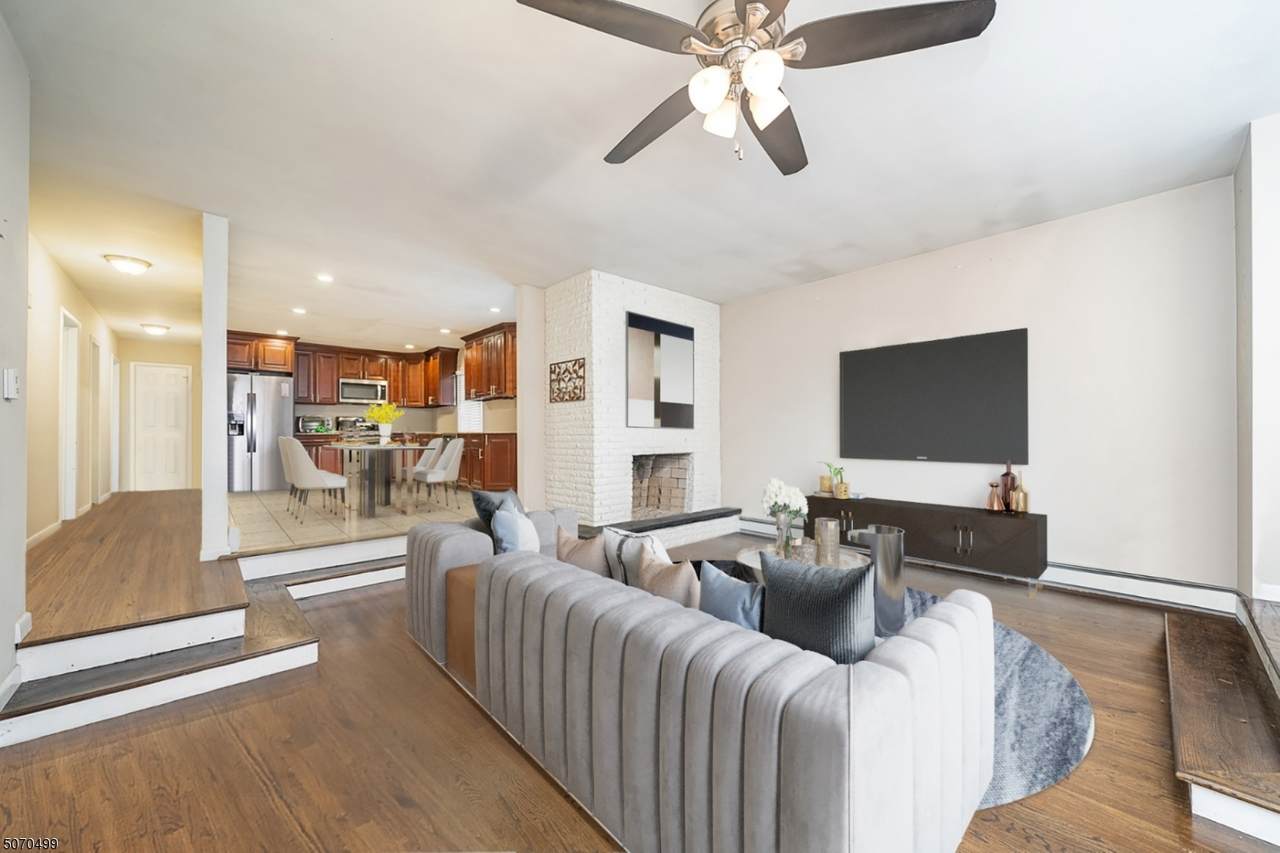 633 Belleville Ave - Photo 1