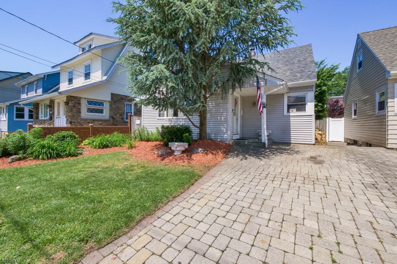 326 2nd St - Photo 1