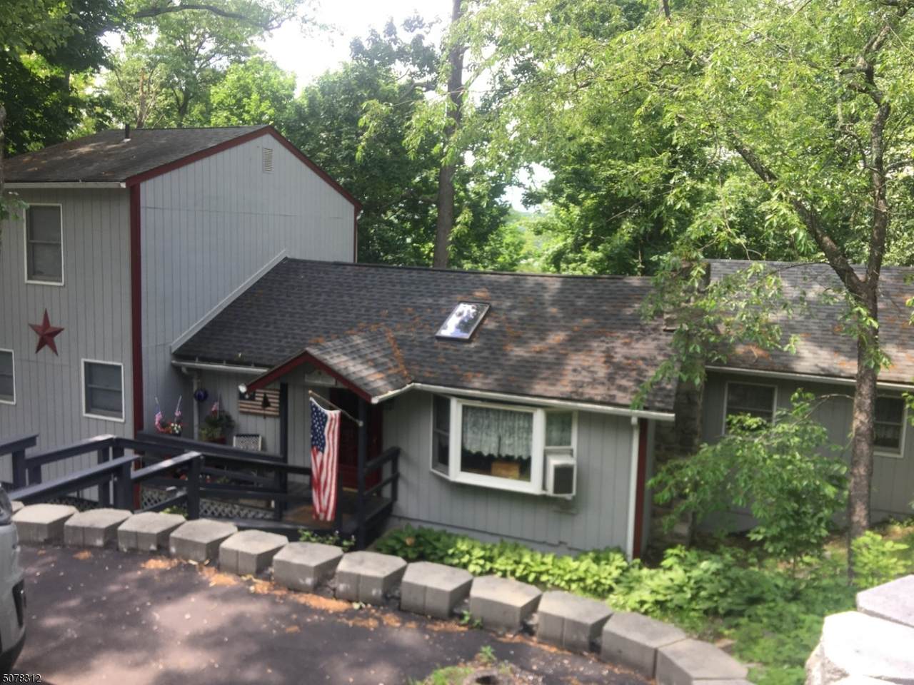117 Hillside Rd - Photo 1
