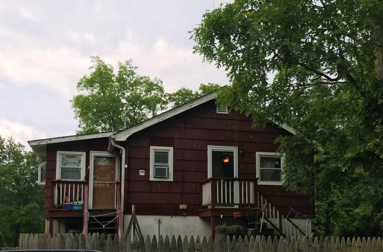 11 Oak St - Photo 1
