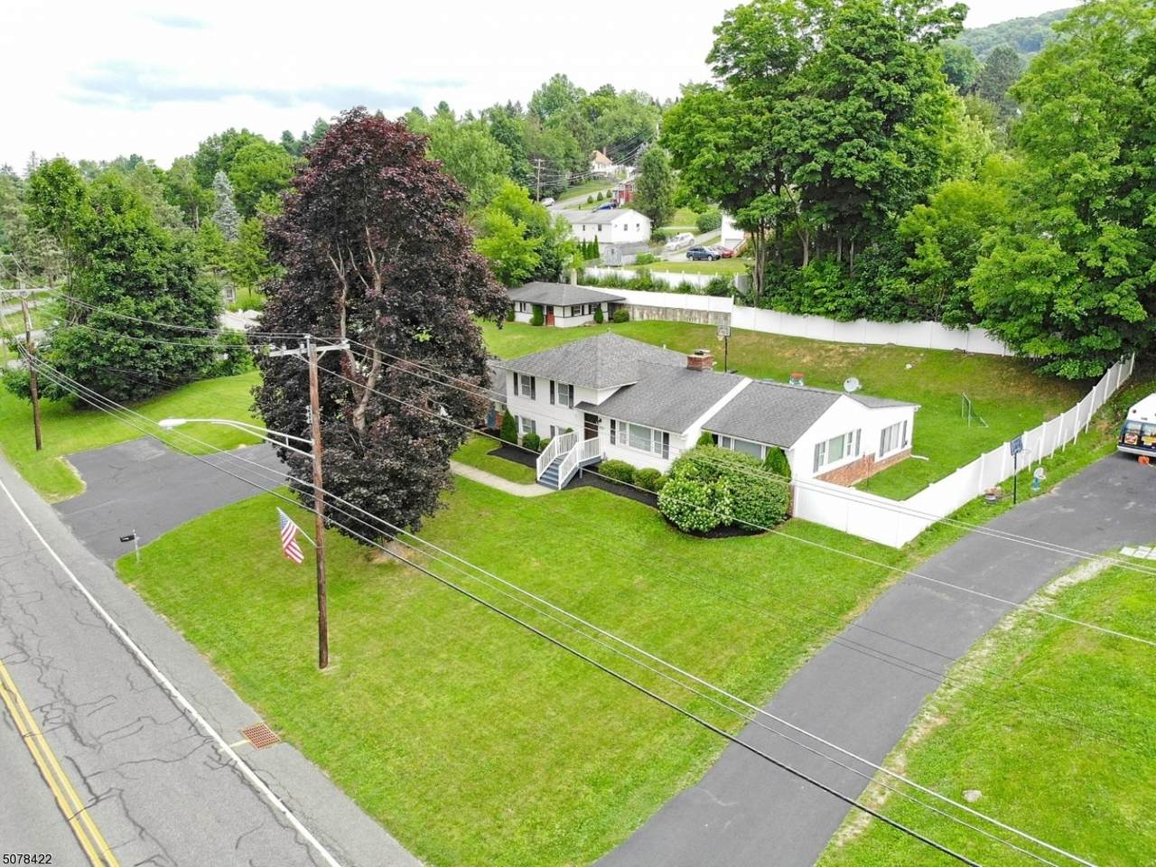 323 Main St - Photo 1