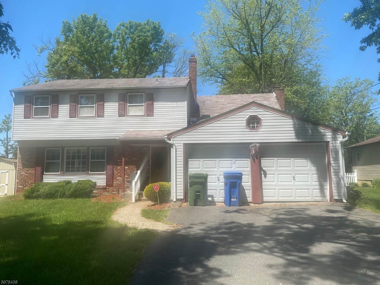 316 Surrey Rd - Photo 1