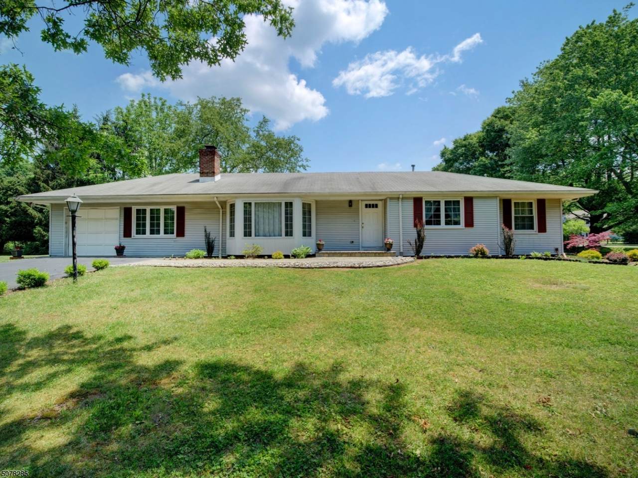 320 Mount Airy Rd - Photo 1