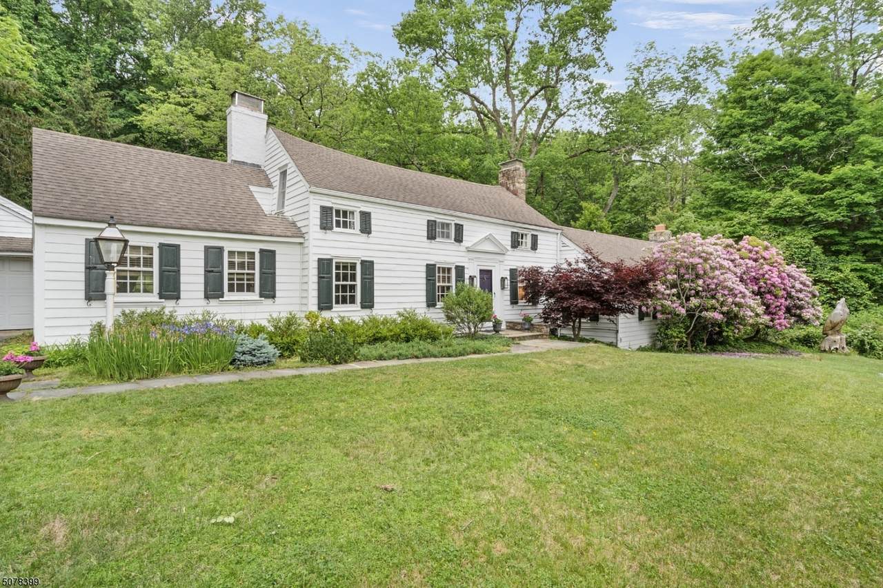 157 Mountainside Rd - Photo 1