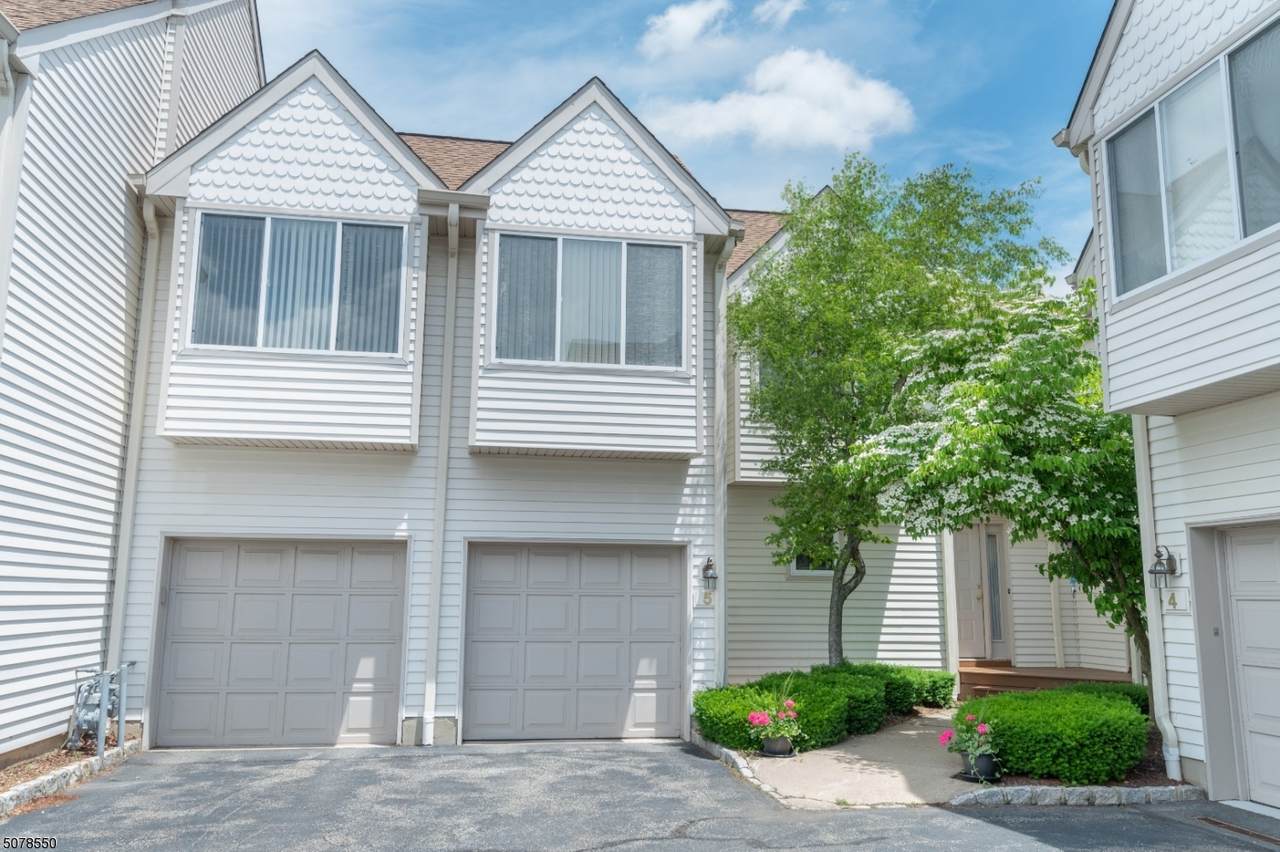 5 Franklin Ct - Photo 1