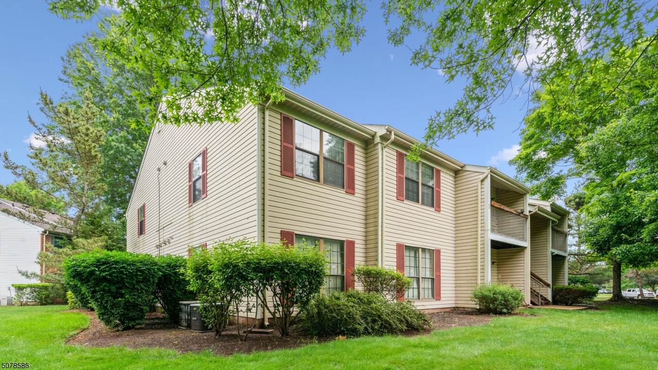 13 Crabapple Ln - Photo 1