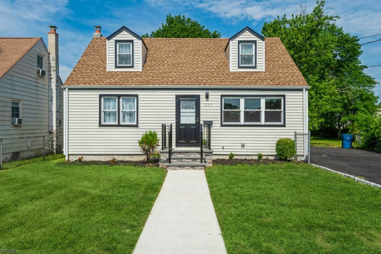 261 Davenport St - Photo 1