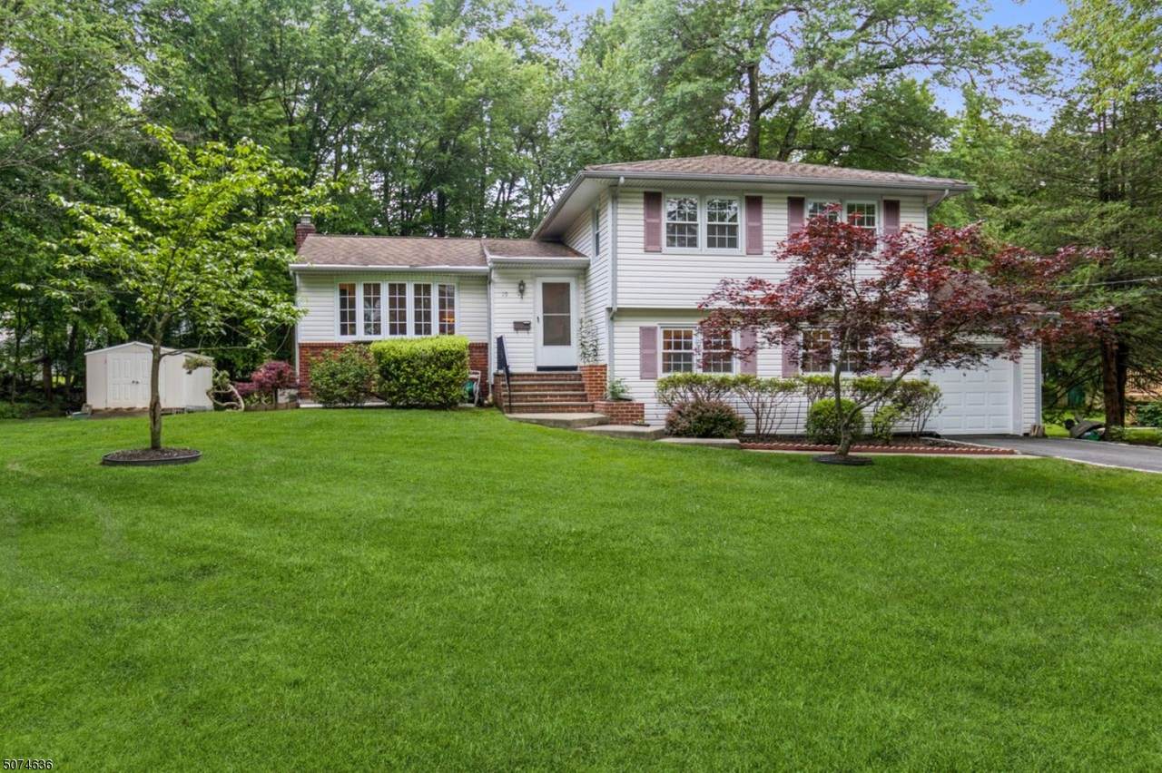 10 Millbrook Ct - Photo 1