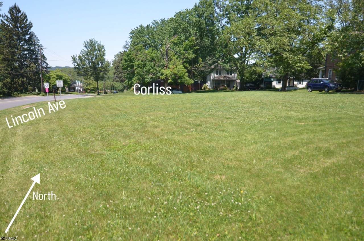 210 Corliss Ave - Photo 1