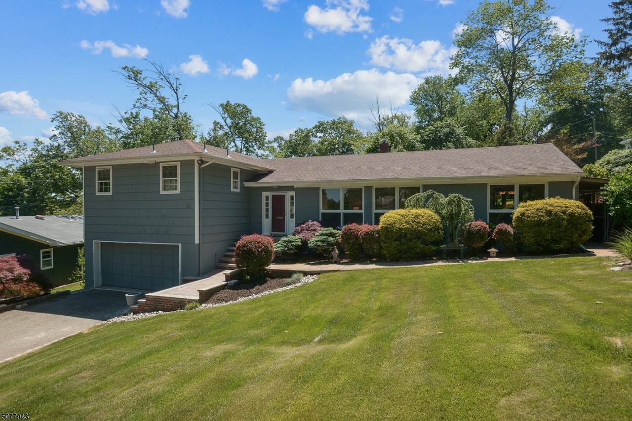 9 Briar Hill Rd - Photo 1