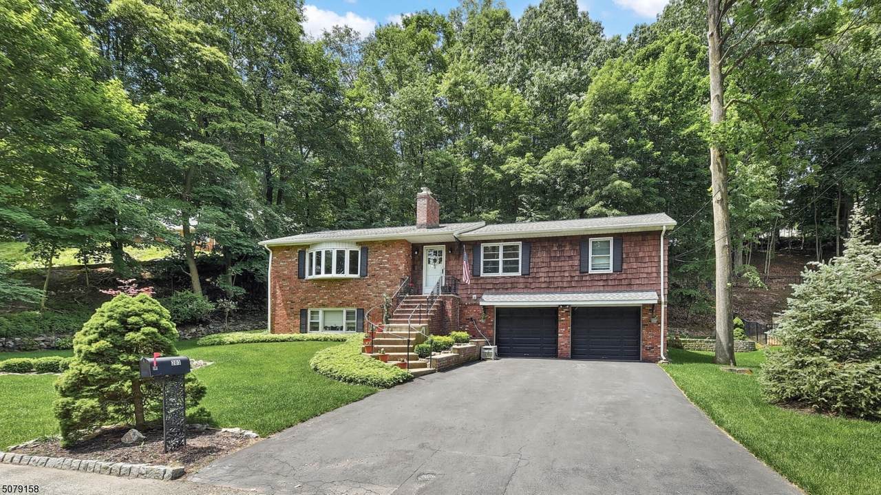 203 Hilltop Ct - Photo 1