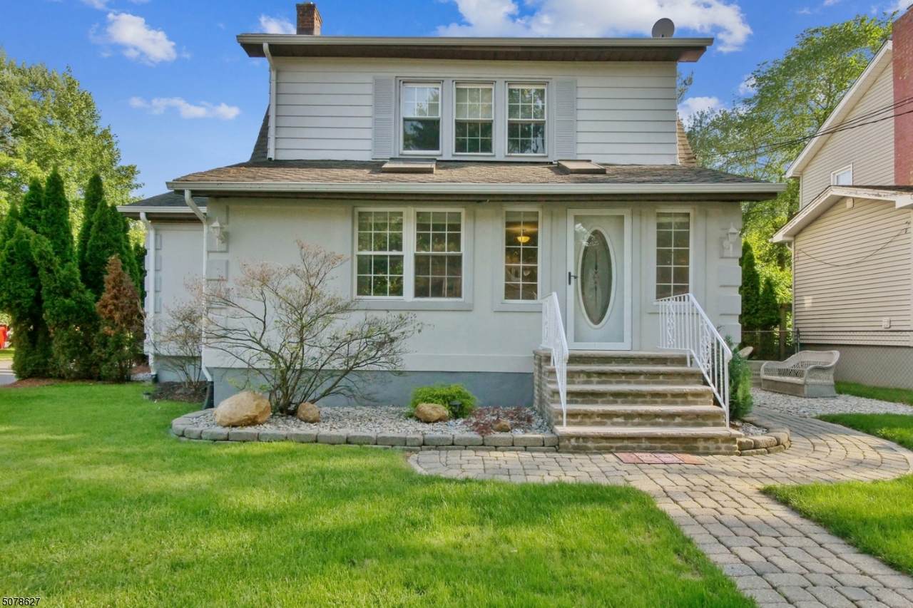 31 Congressional Pkwy - Photo 1