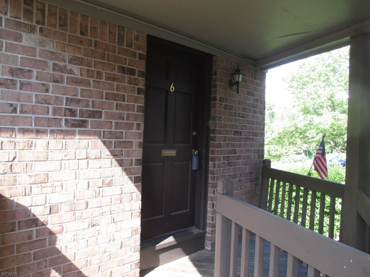 181 Long Hill Rd 5-6 - Photo 1