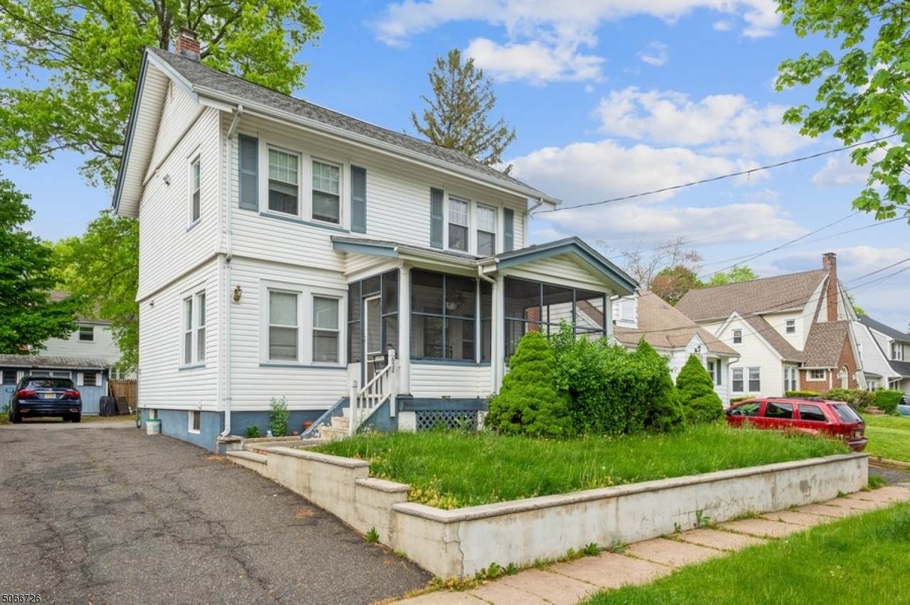 628 Pemberton Ave - Photo 1