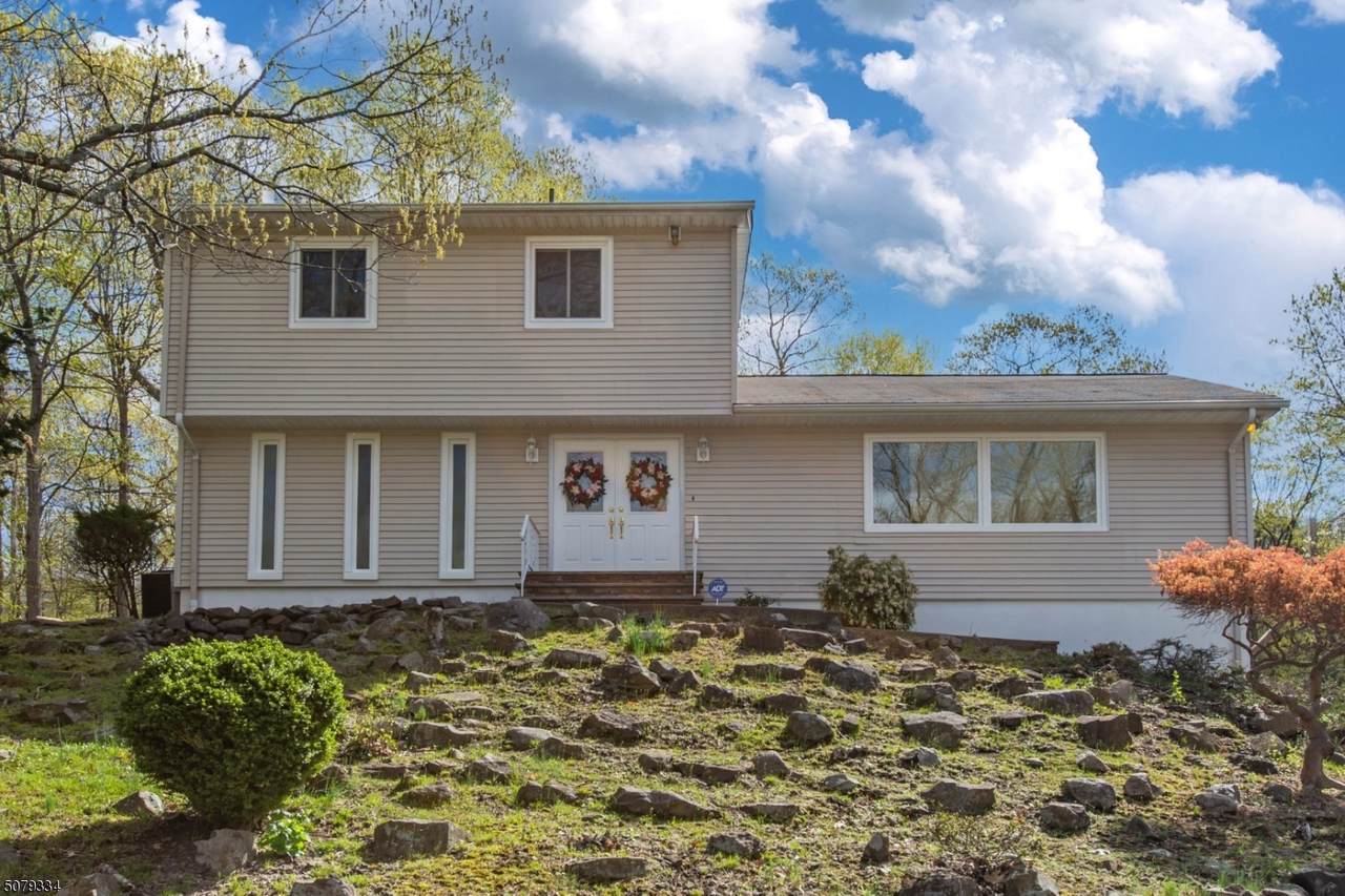 592 Indian Rd - Photo 1