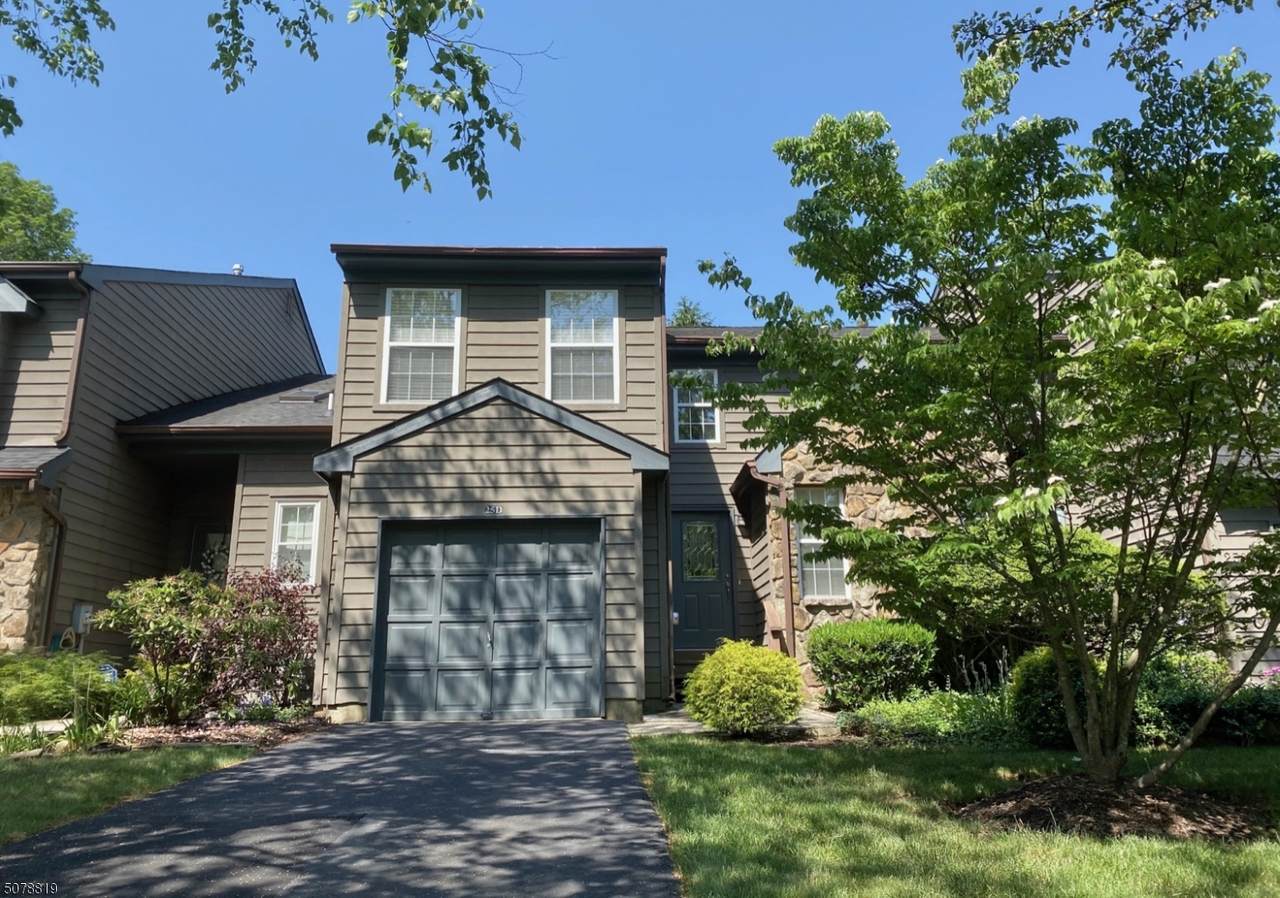 25 Chestnut Court - Photo 1
