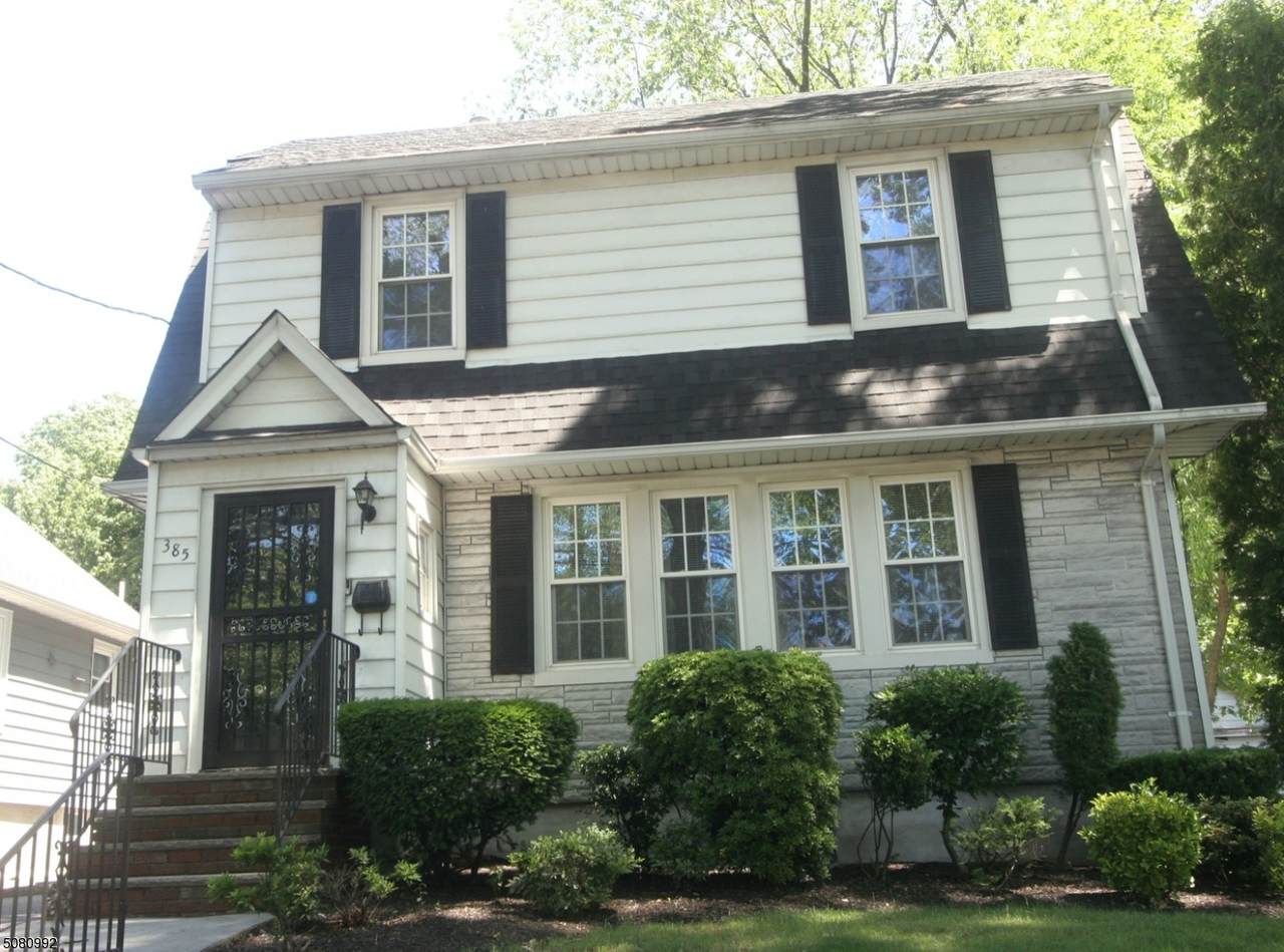385 Carmita Ave - Photo 1
