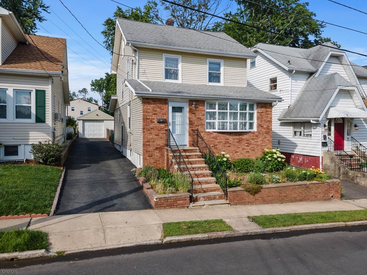 2097 Melrose Pkwy - Photo 1