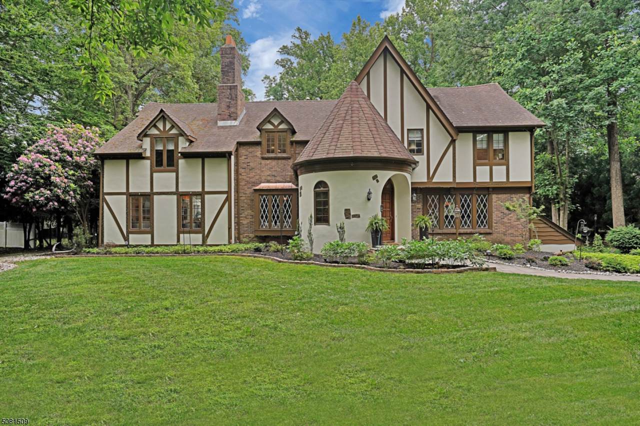 141 High Oaks Drive - Photo 1