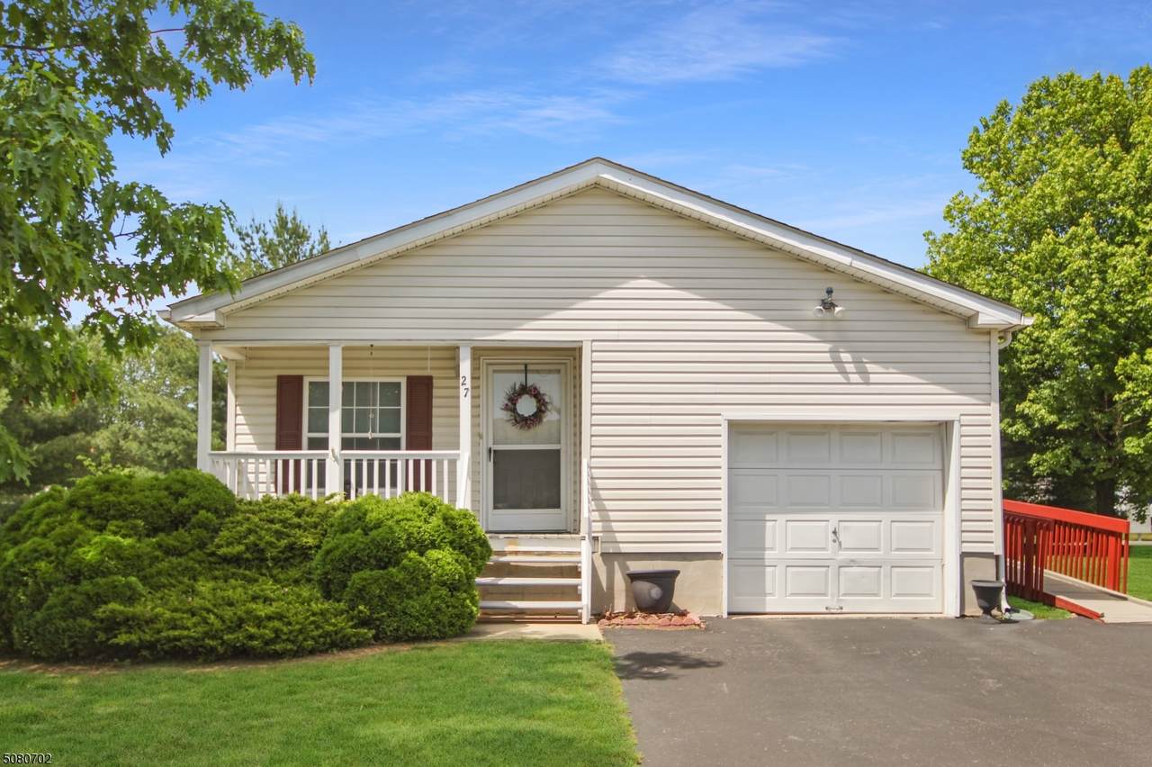 27 Willow Drive - Photo 1