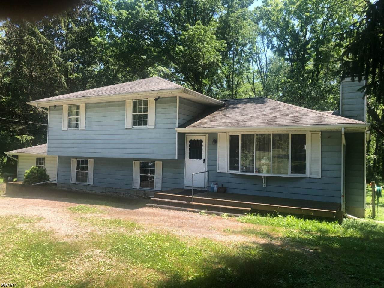 192 Bryans Rd - Photo 1