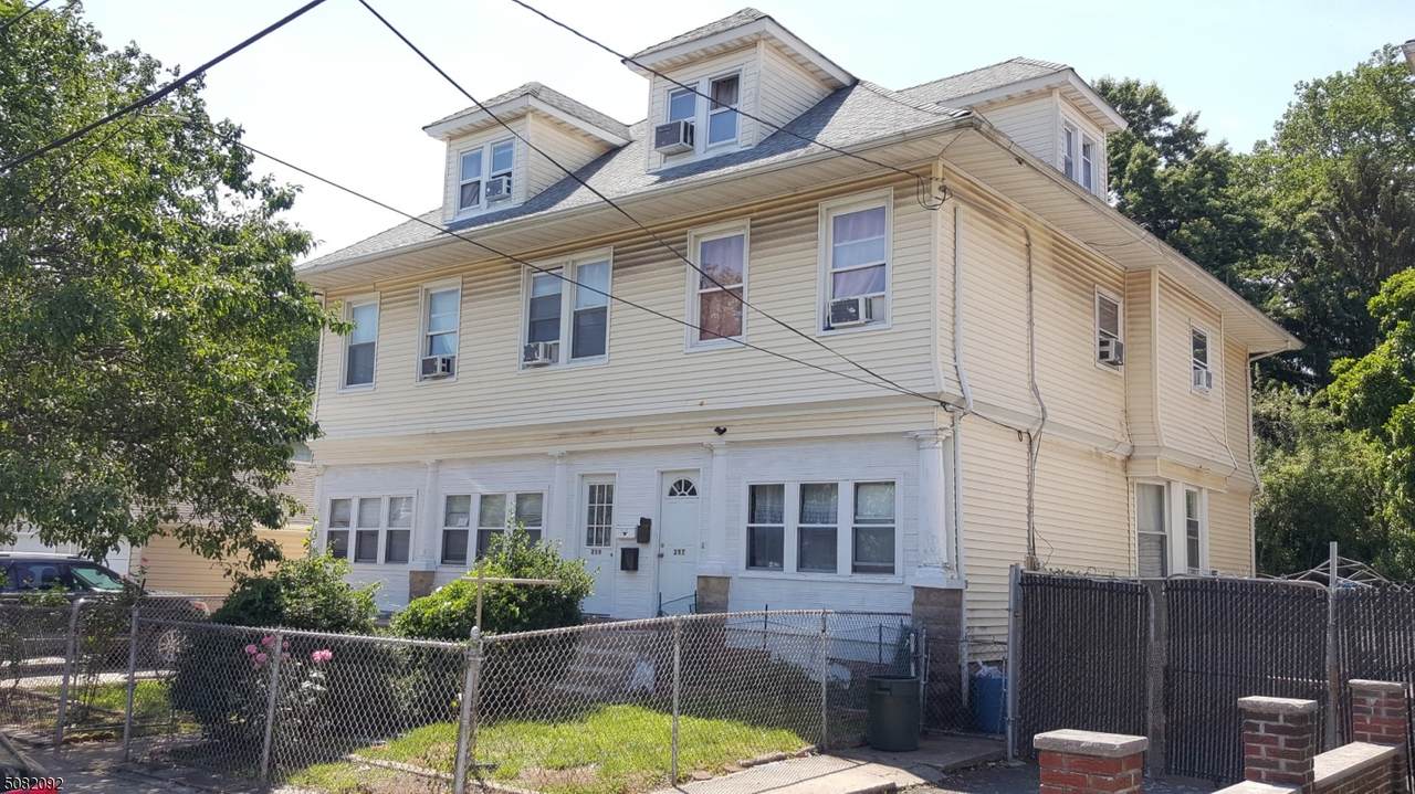 257 Lincoln Ave - Photo 1