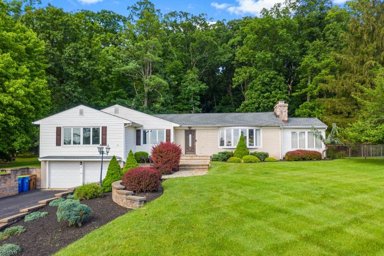 35 Stella Dr - Photo 1