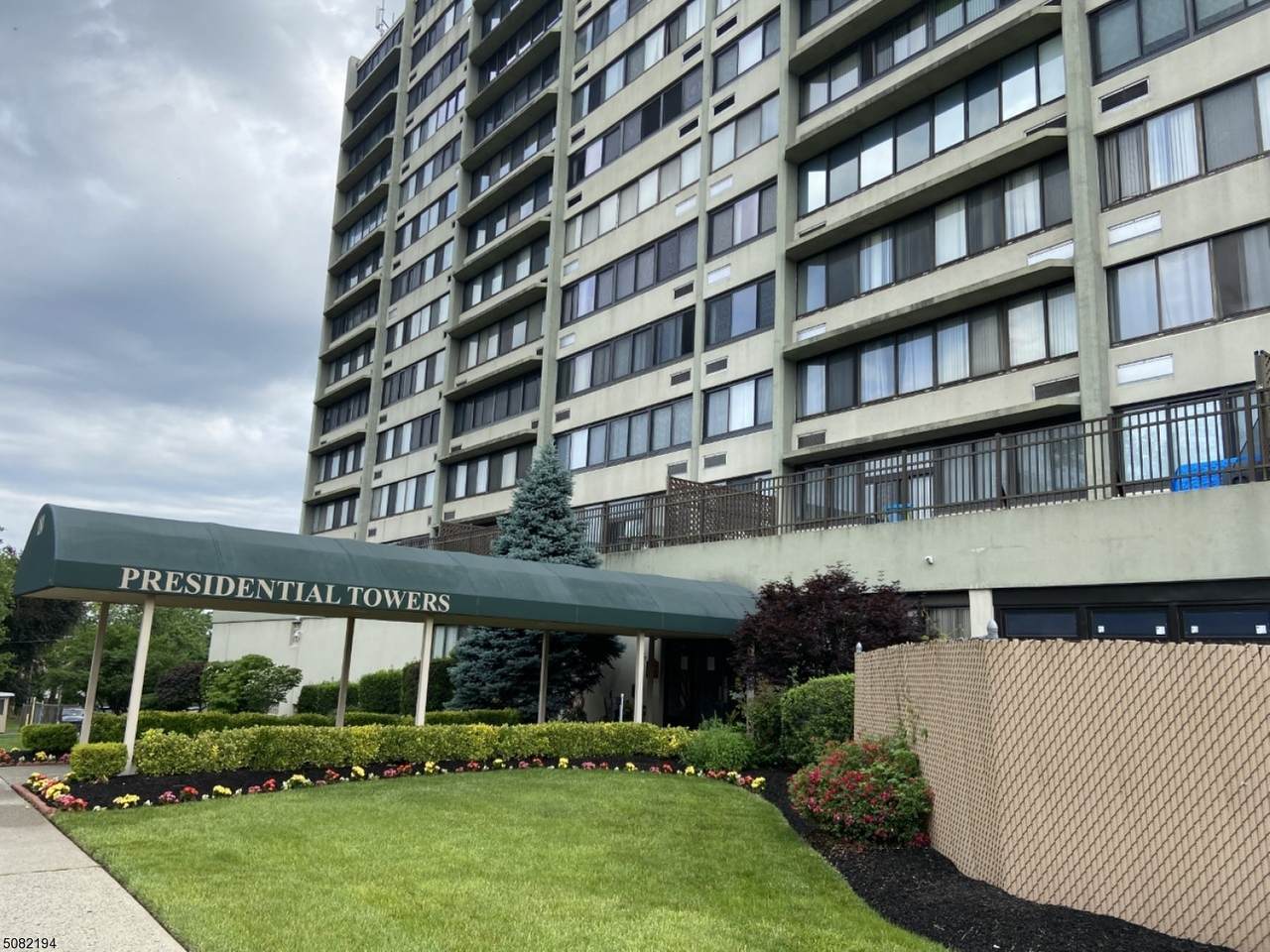 170 Lafayette Ave - Photo 1