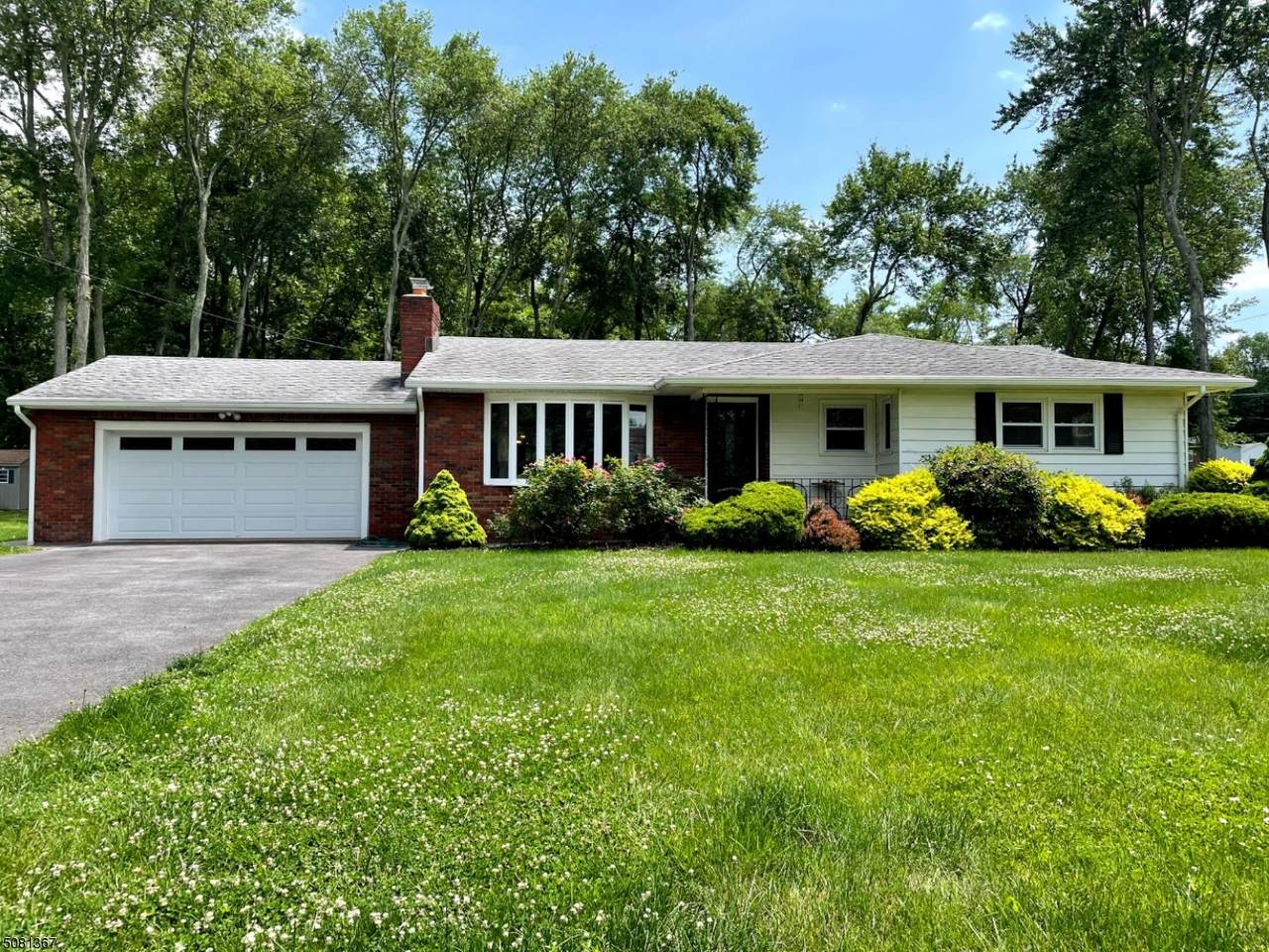 556 N Bridge St - Photo 1