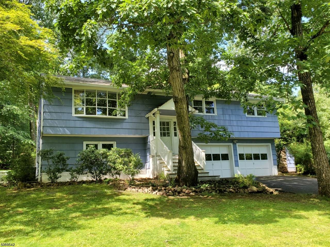 1016 Walcutt Dr - Photo 1