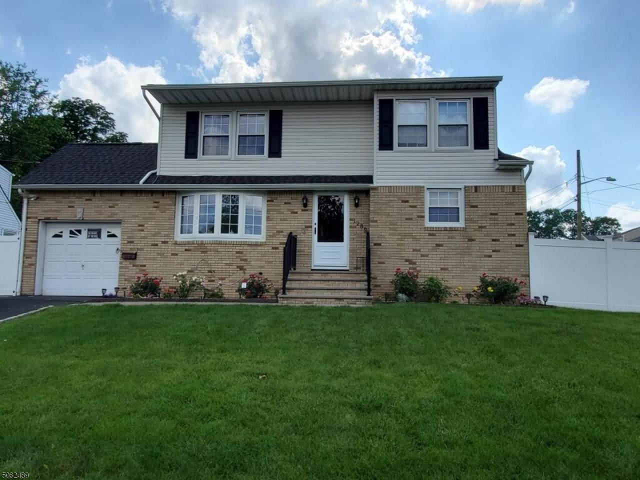 1286 Dartmouth Ter - Photo 1