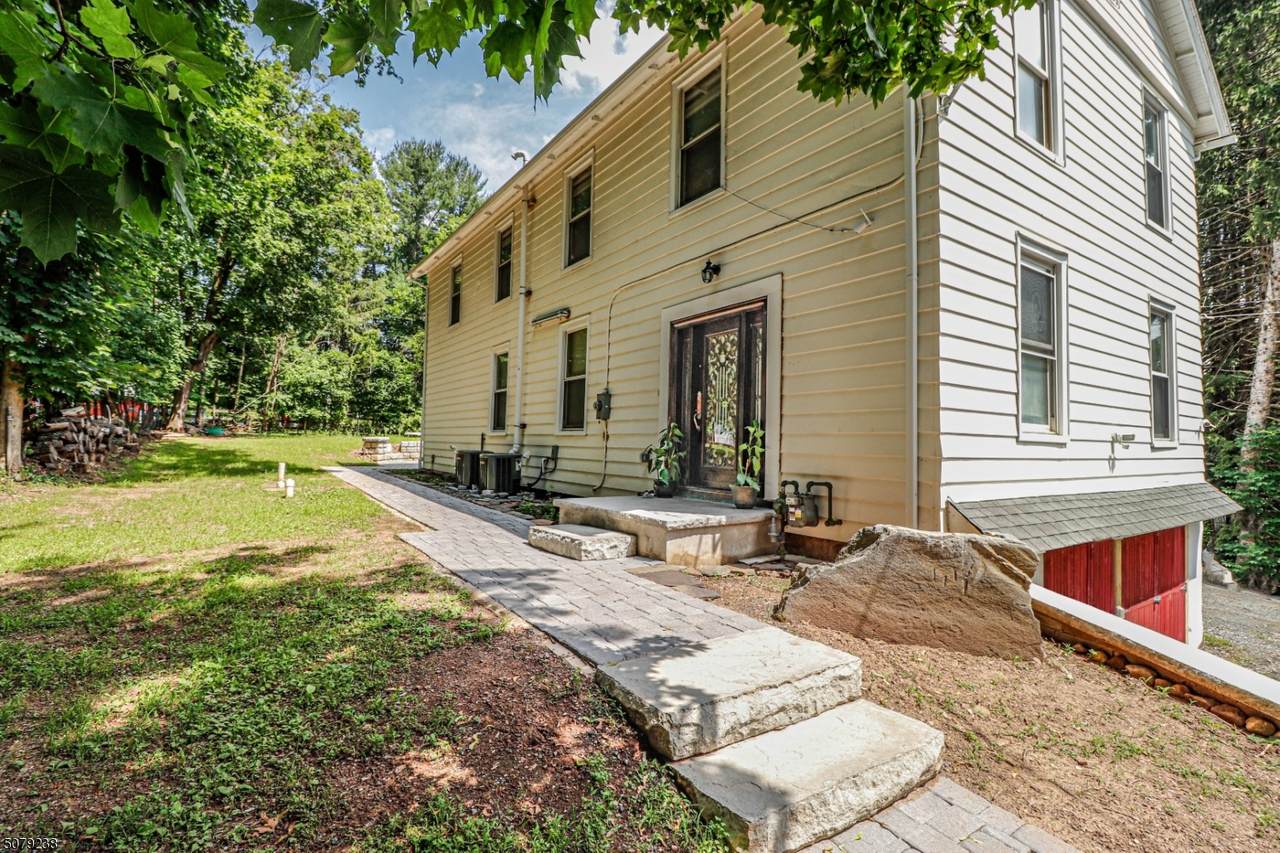 1 Lilac Dr - Photo 1
