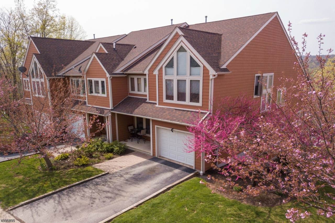 1 Wimbledon Dr - Photo 1