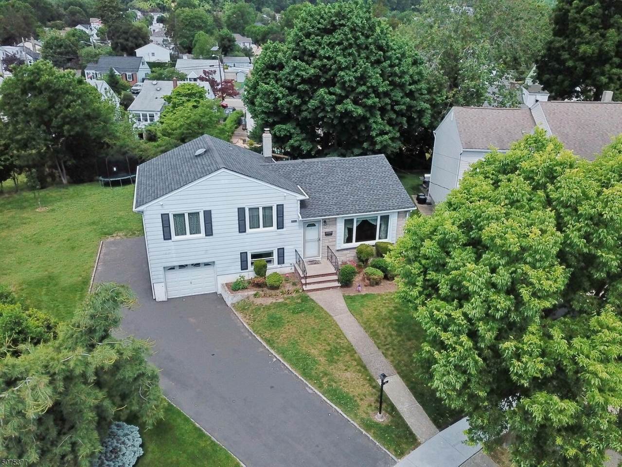 68 Mountainview Dr - Photo 1