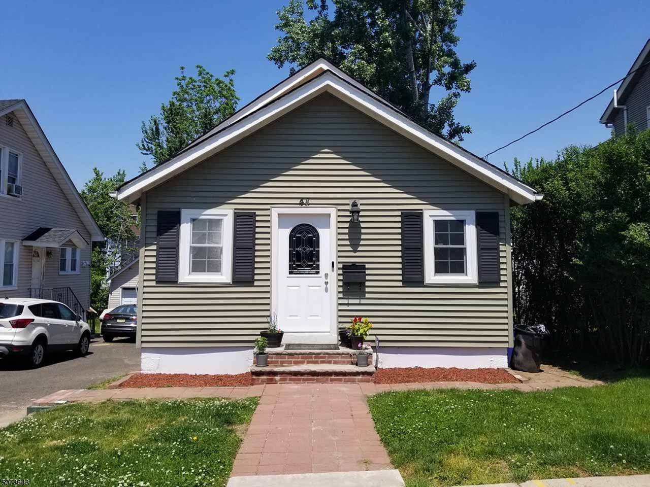 48 Conover Ave - Photo 1