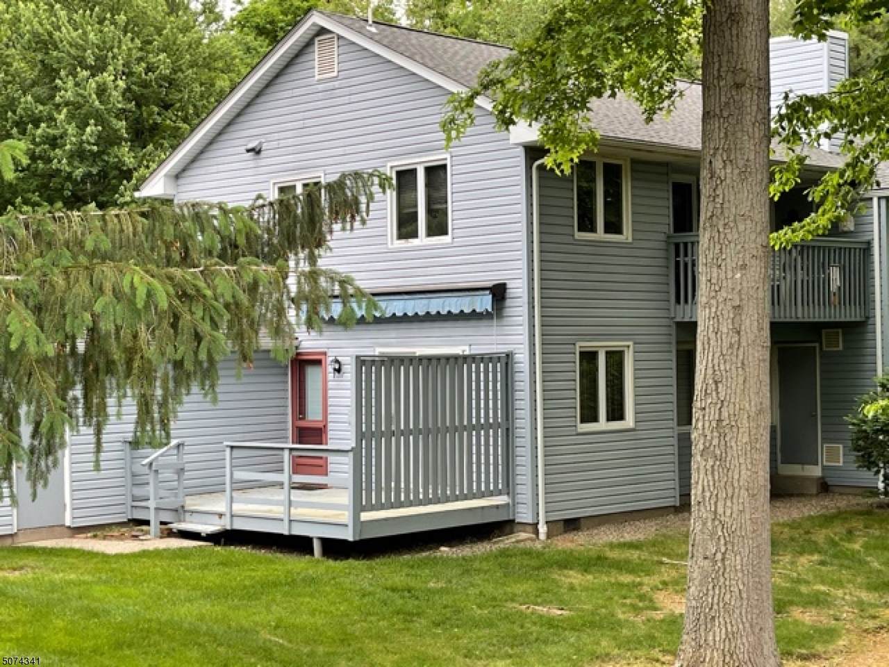 7 Macmillan Ct - Photo 1