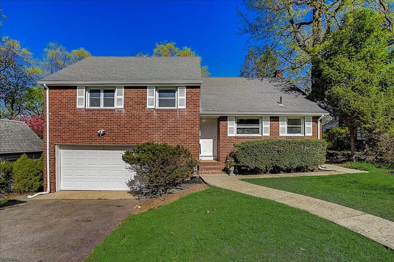 130 Reldyes Ave - Photo 1