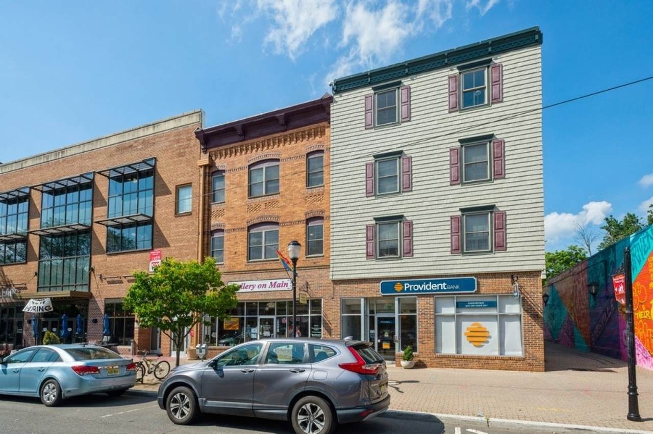 28 W Main St - Photo 1