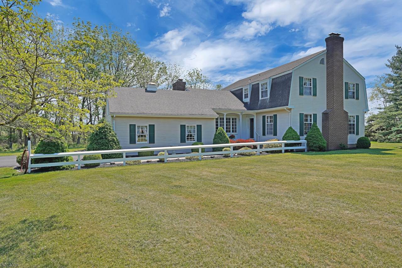 20 Hendrick Rd - Photo 1
