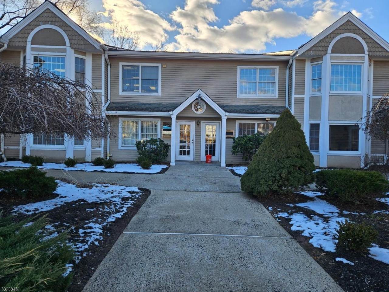5 Mountain Blvd, Unit 11A - Photo 1