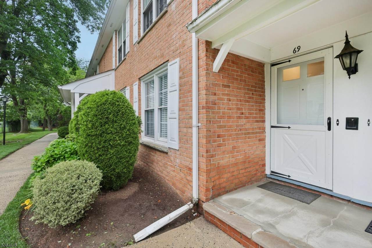 69 Briarwood Path - Photo 1