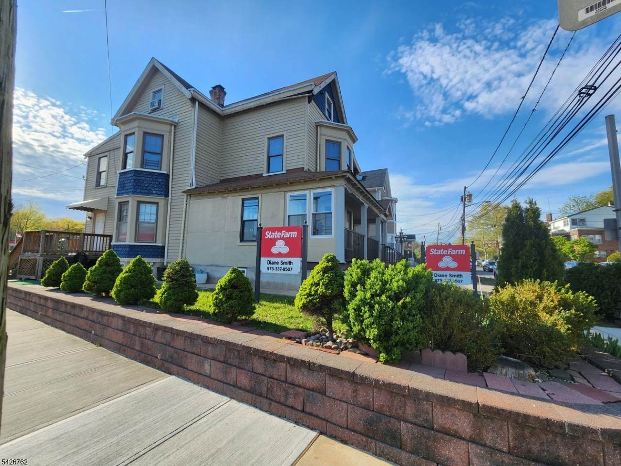 340 Franklin St - Photo 1