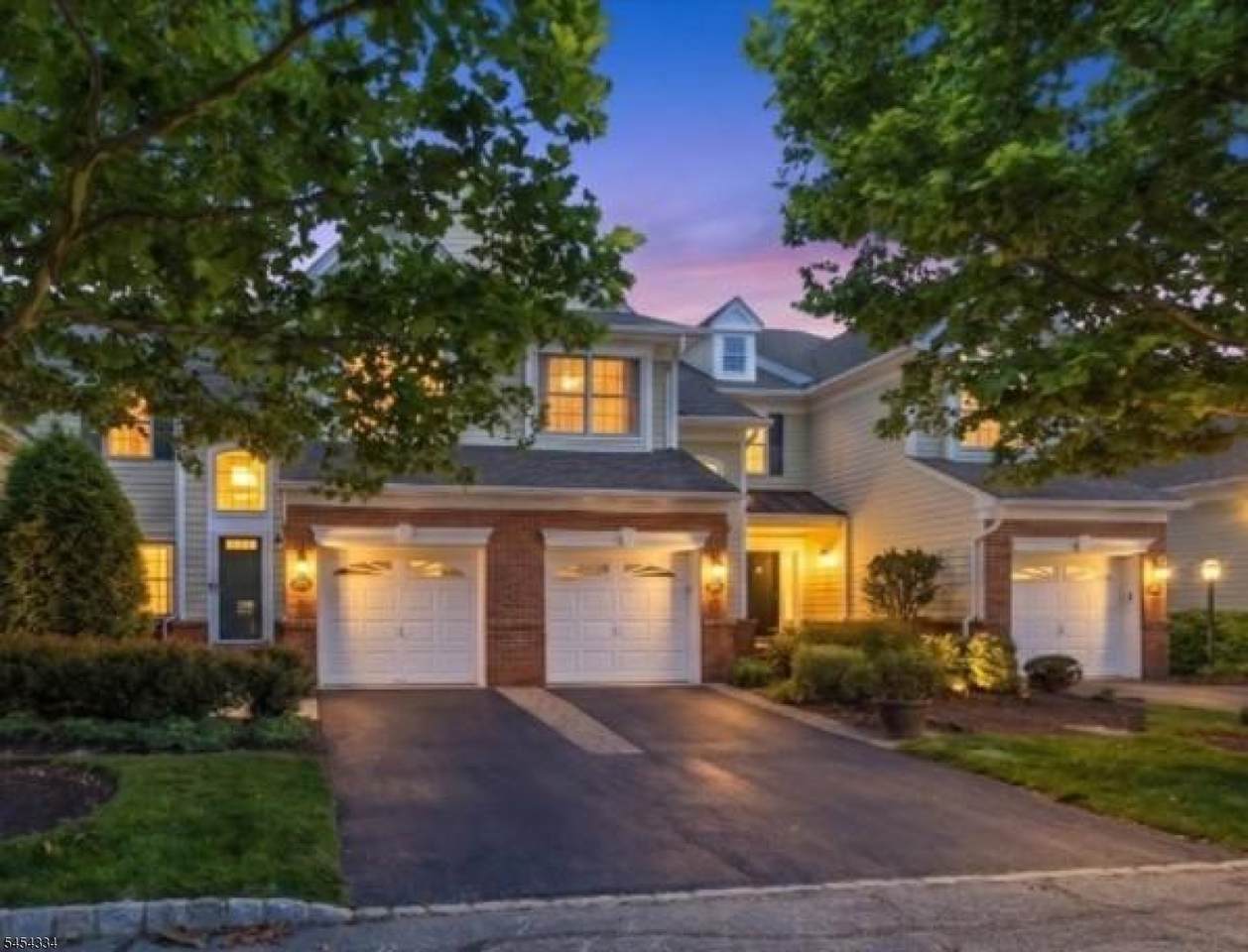 21 Chestnut Ct - Photo 1