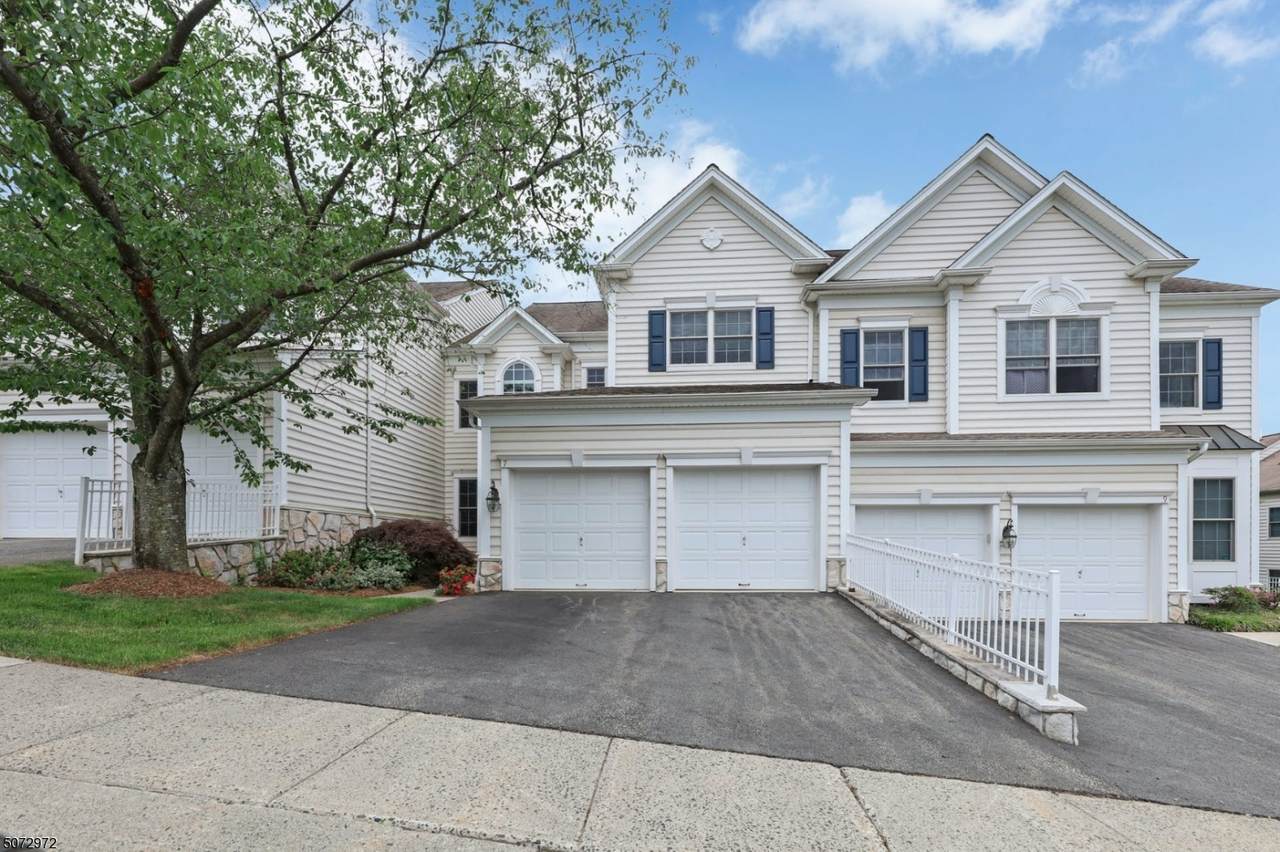 7 Constitution Ln - Photo 1