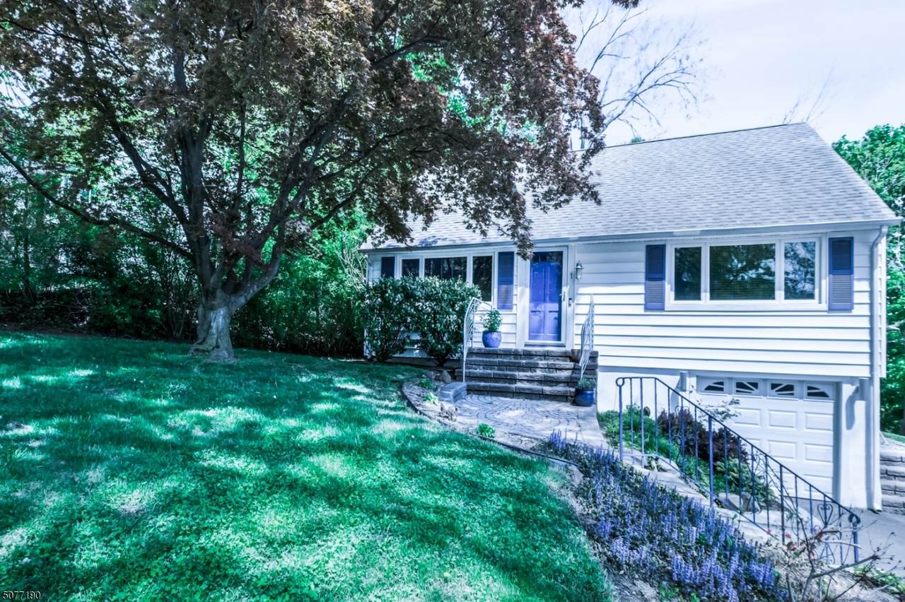 1 Carolina Ave - Photo 1