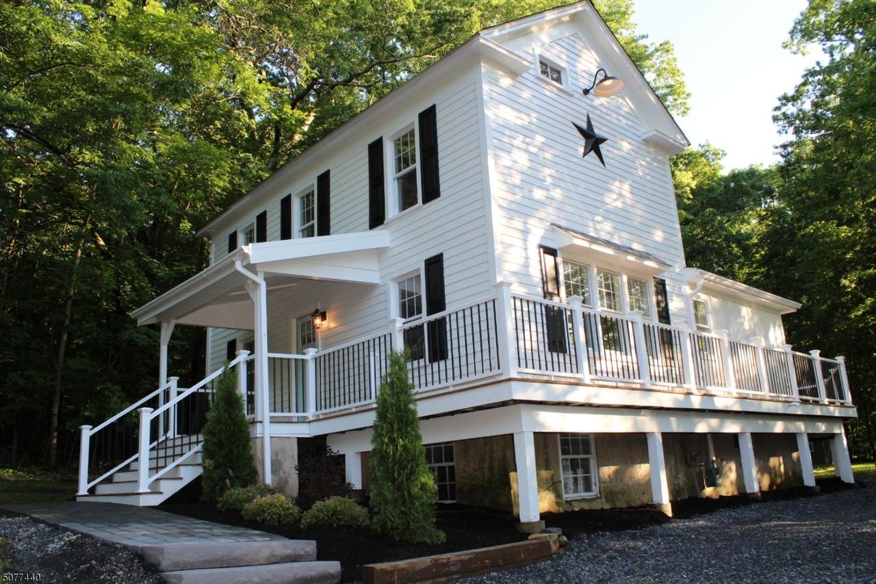 15 Main St - Photo 1