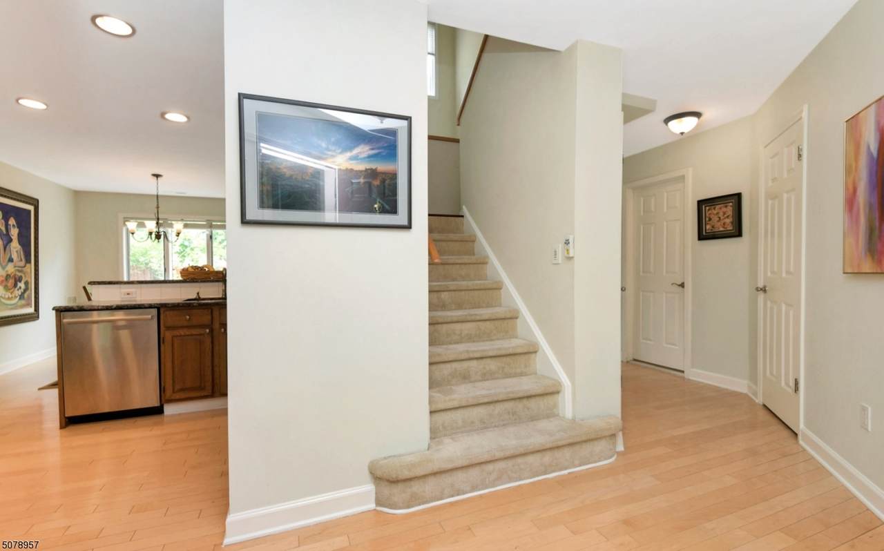 29 Jackie Dr - Photo 1