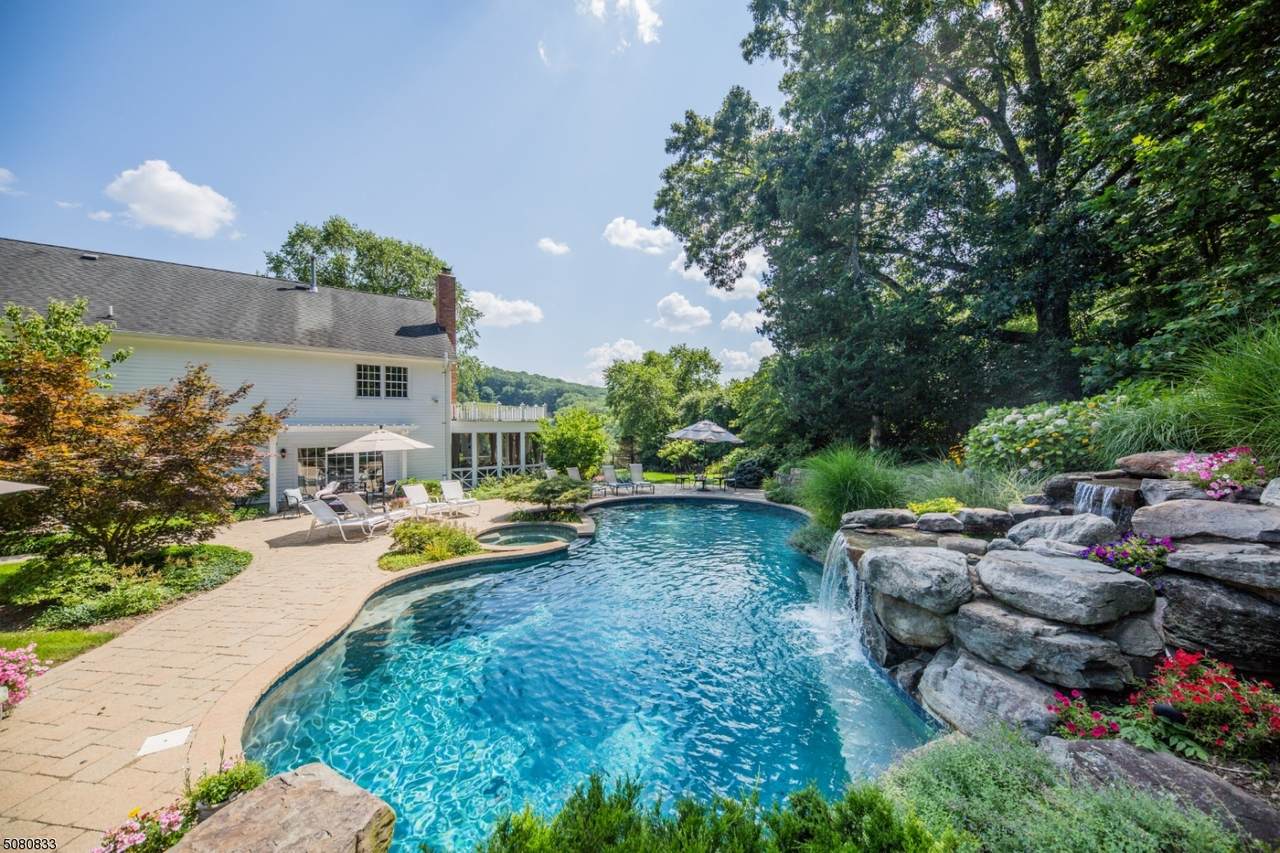 4 Brookrace Dr - Photo 1