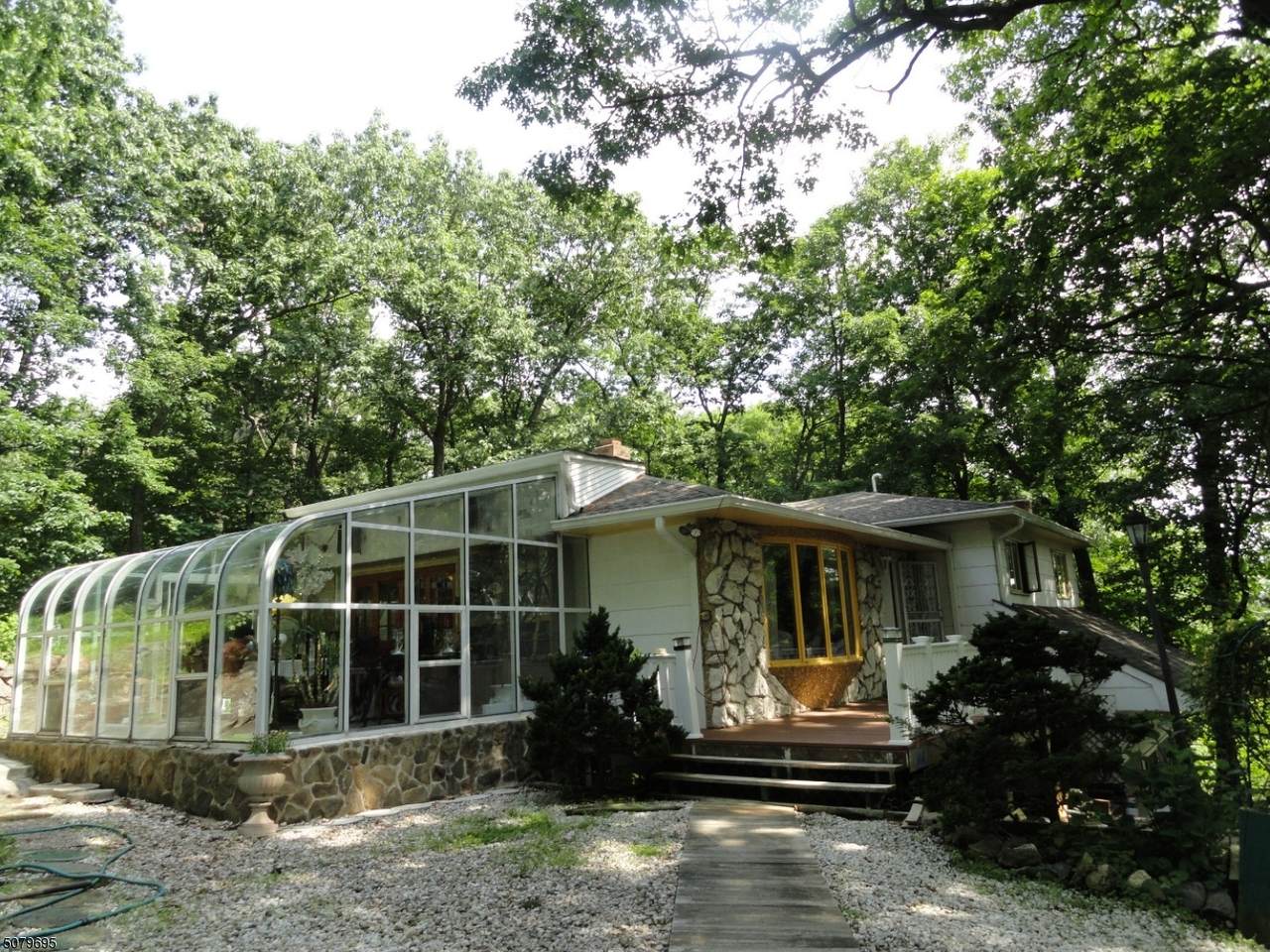 82 Highland Ave - Photo 1