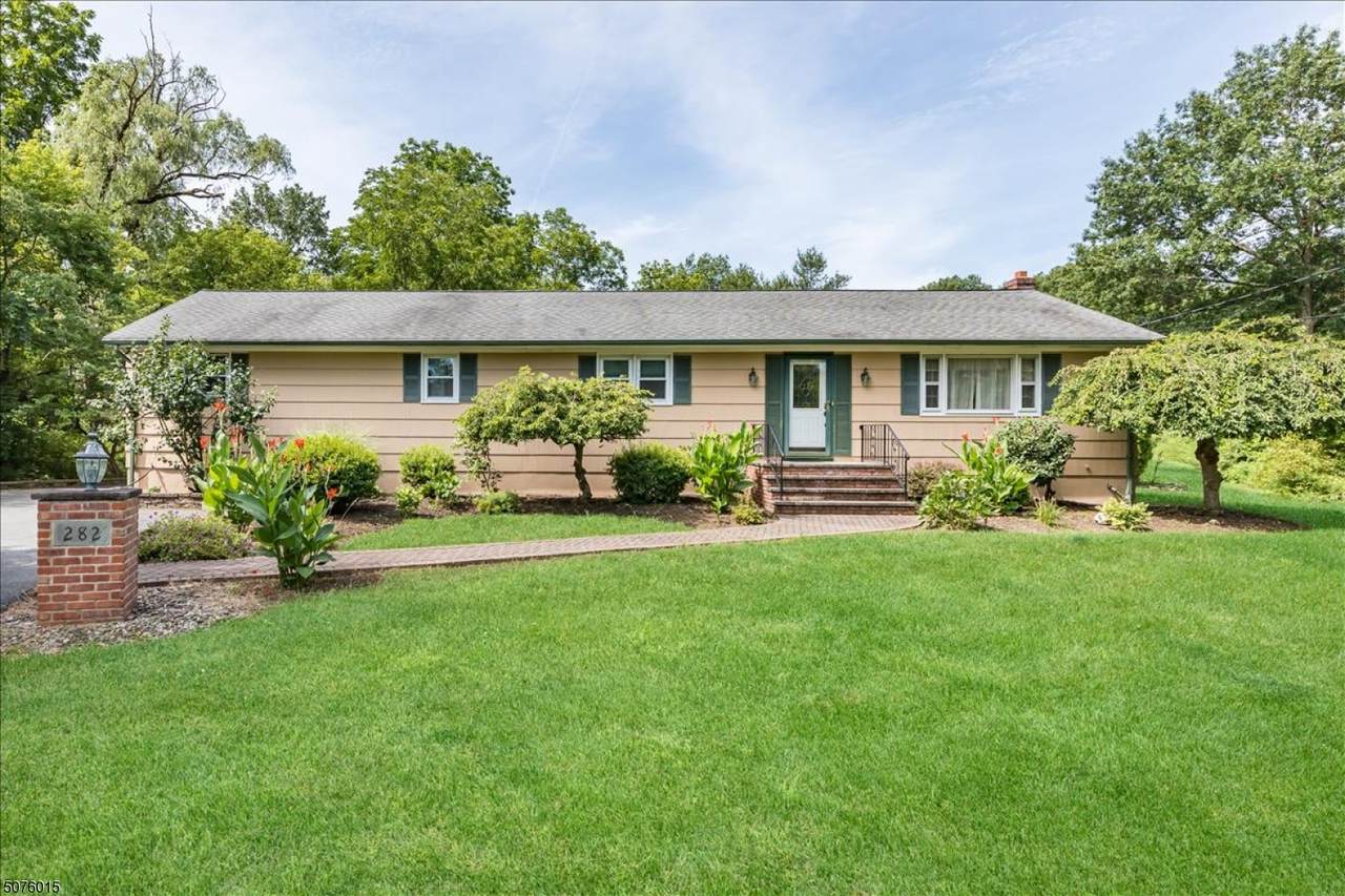 282 Stonehouse Rd - Photo 1
